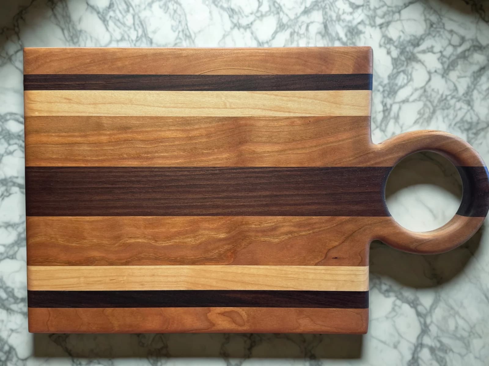 Large Cutting Board with Round Handle