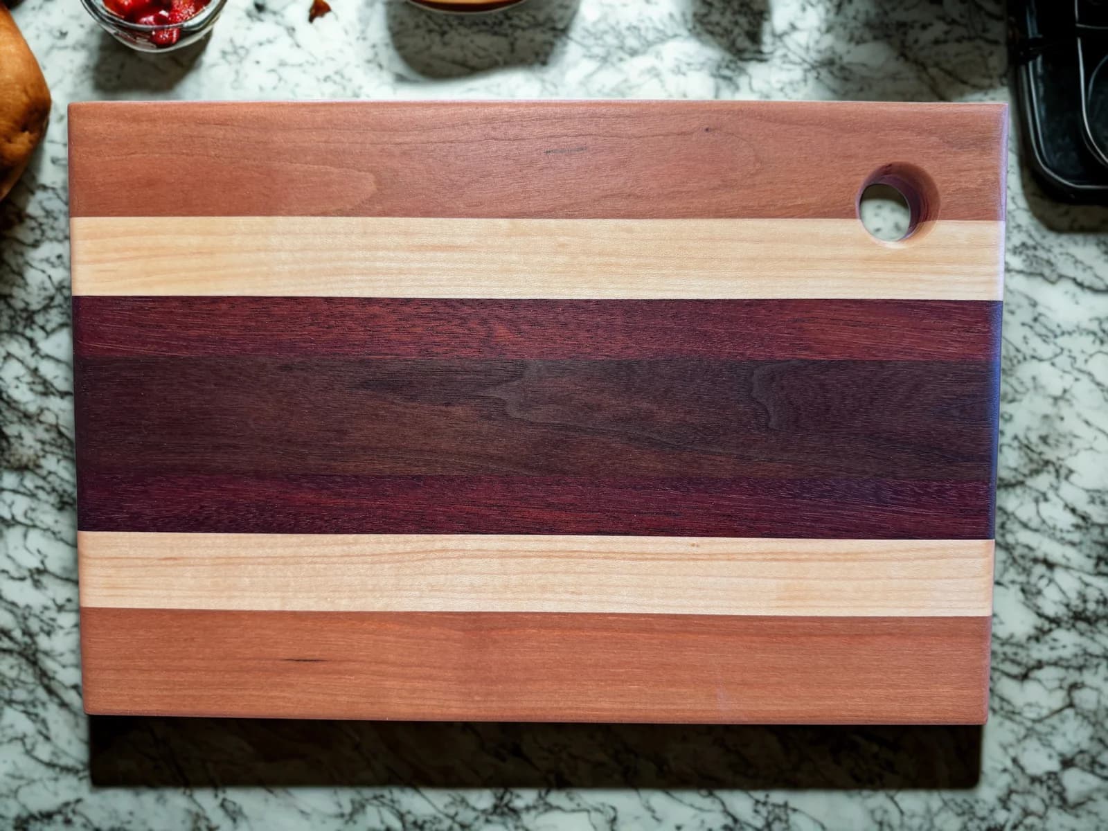 Small Cutting Board with Fingerhold